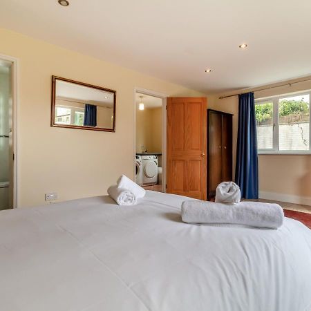 39 London Road Villa Хейлсуърт Екстериор снимка