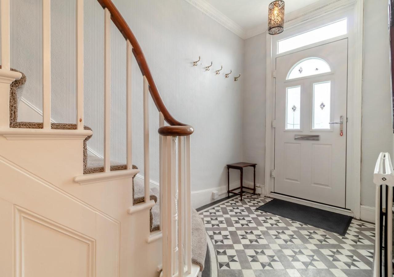 39 London Road Villa Хейлсуърт Екстериор снимка
