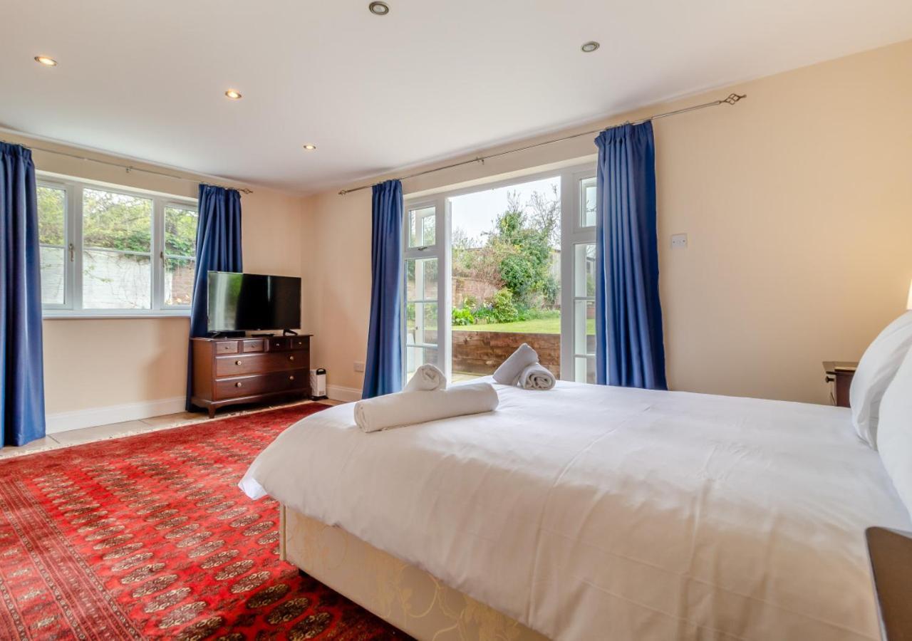 39 London Road Villa Хейлсуърт Екстериор снимка