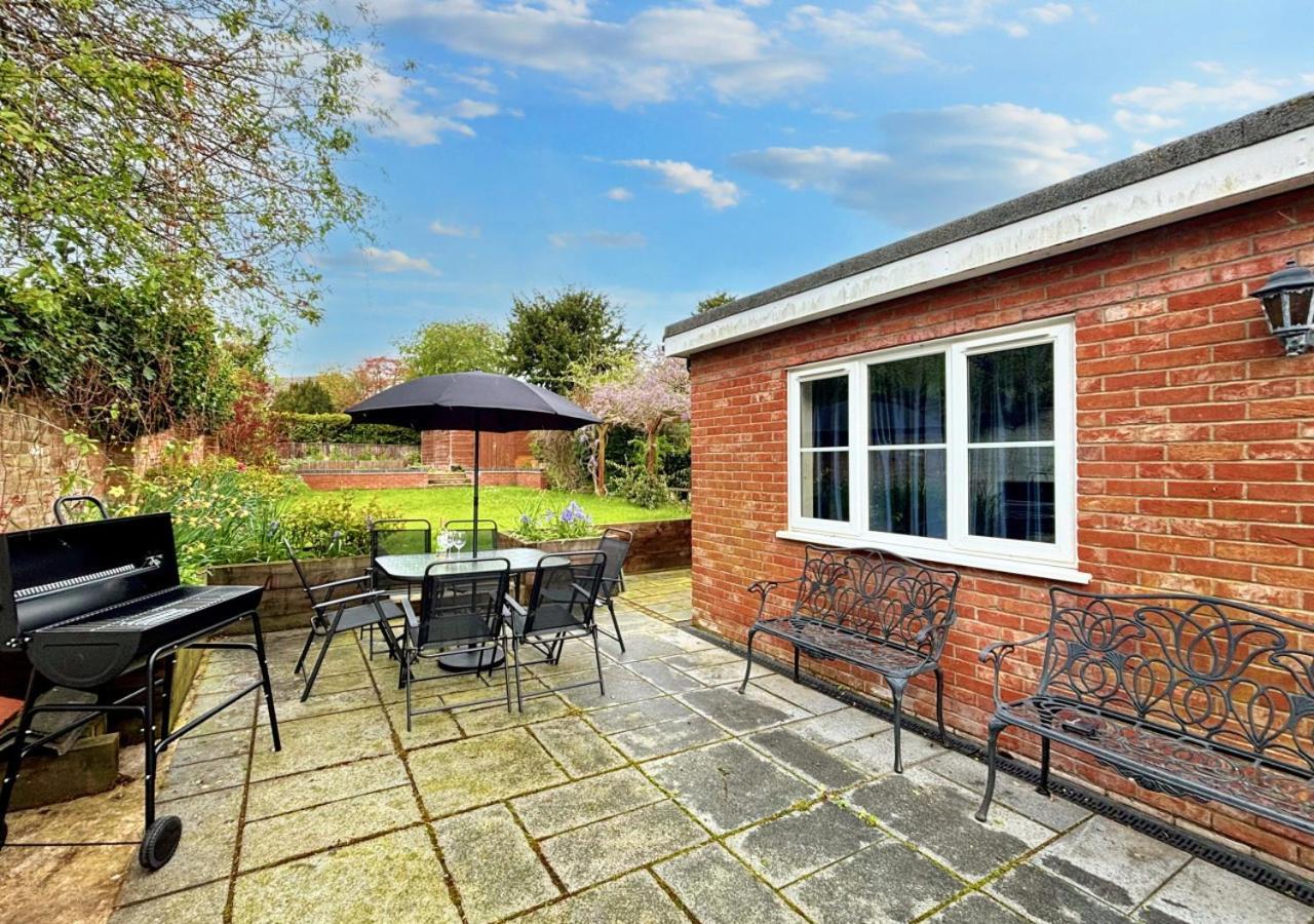 39 London Road Villa Хейлсуърт Екстериор снимка