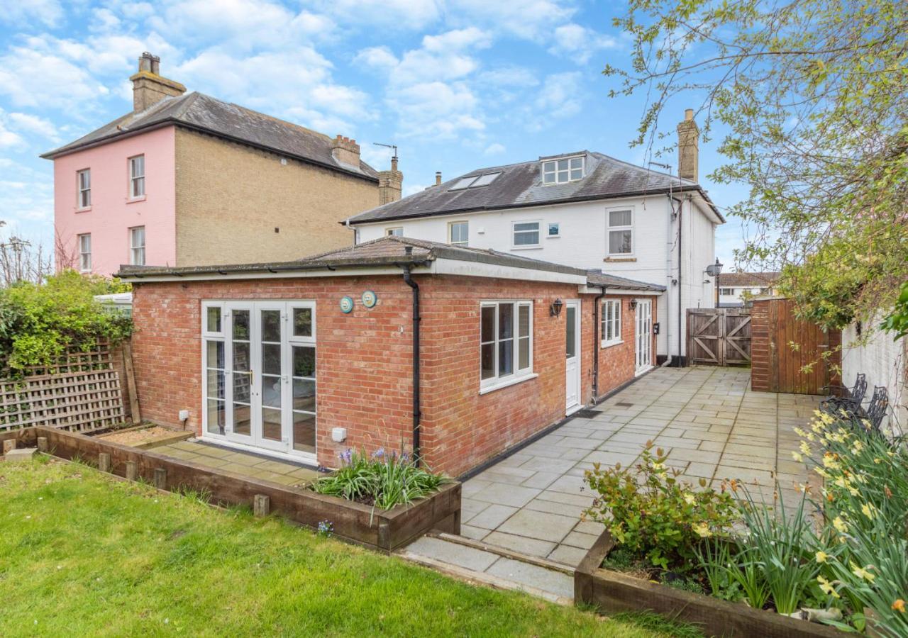 39 London Road Villa Хейлсуърт Екстериор снимка
