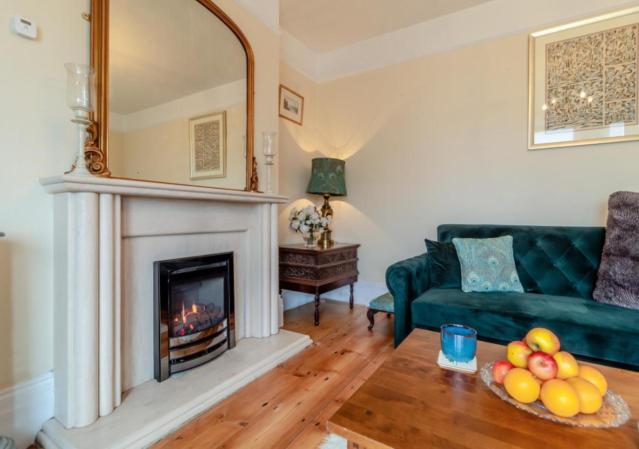 39 London Road Villa Хейлсуърт Екстериор снимка